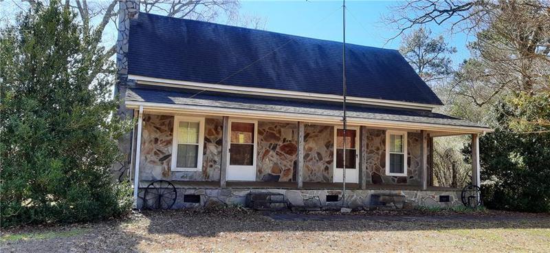 Image for property 11953 Henderson Mountain Road, Fairmount, GA 30139