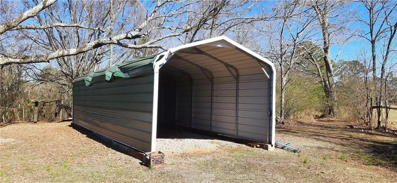 Image for property 11953 Henderson Mountain Road, Fairmount, GA 30139