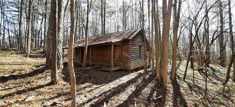 Image for property 11953 Henderson Mountain Road, Fairmount, GA 30139