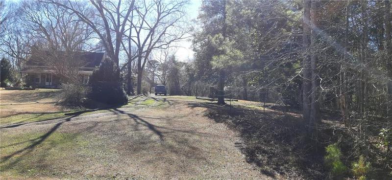 Image for property 11953 Henderson Mountain Road, Fairmount, GA 30139