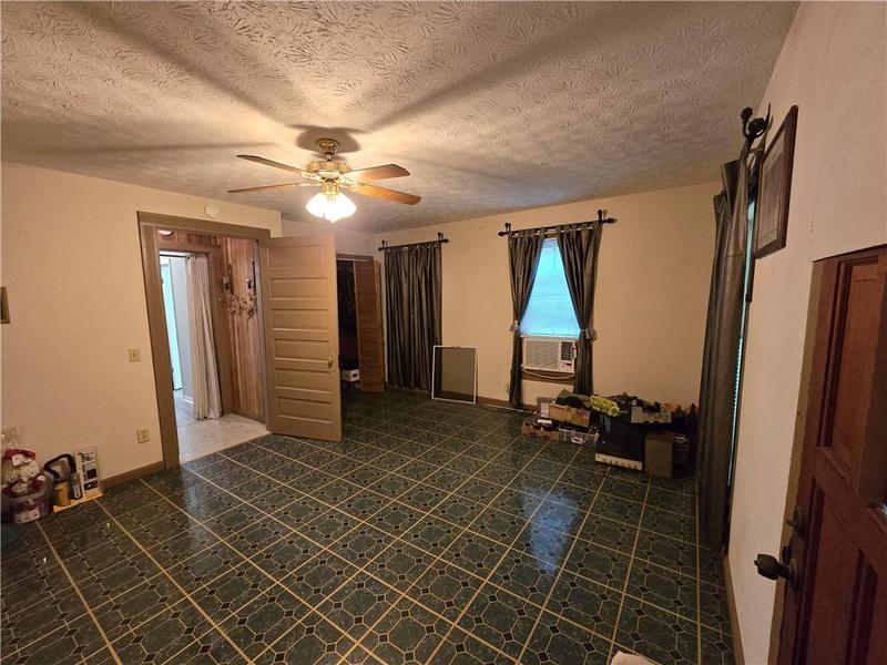 Image for property 11953 Henderson Mountain Road, Fairmount, GA 30139