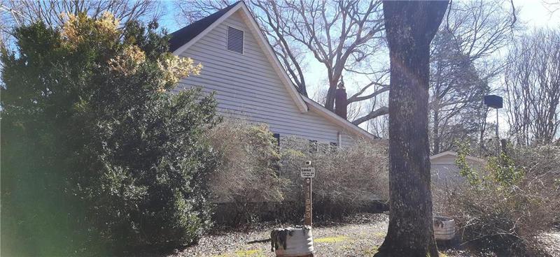 Image for property 11953 Henderson Mountain Road, Fairmount, GA 30139