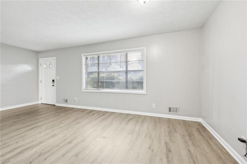Image for property 2825 Battlecrest Drive, Decatur, GA 30034