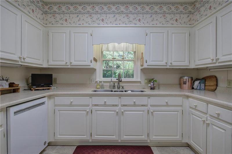 Image for property 45 Latimer Lane, Cartersville, GA 30121