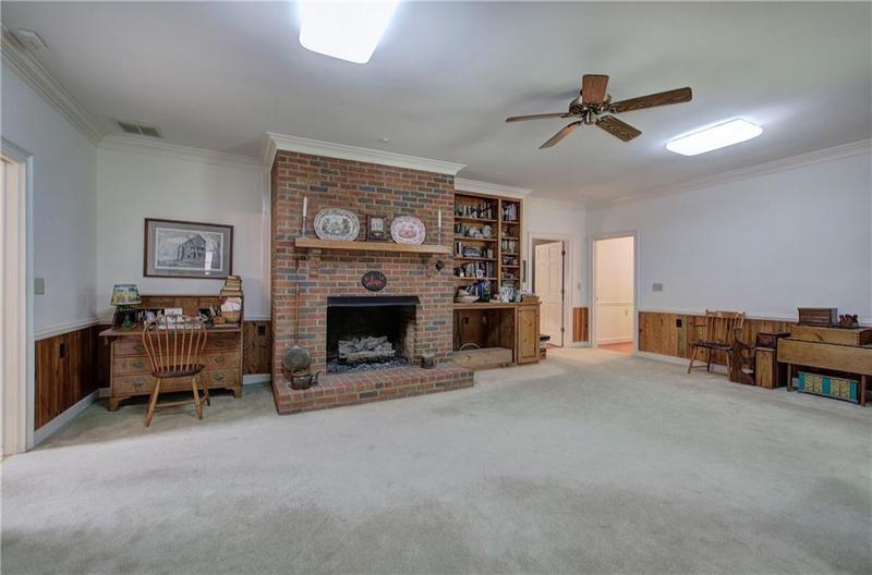 Image for property 45 Latimer Lane, Cartersville, GA 30121