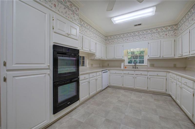 Image for property 45 Latimer Lane, Cartersville, GA 30121