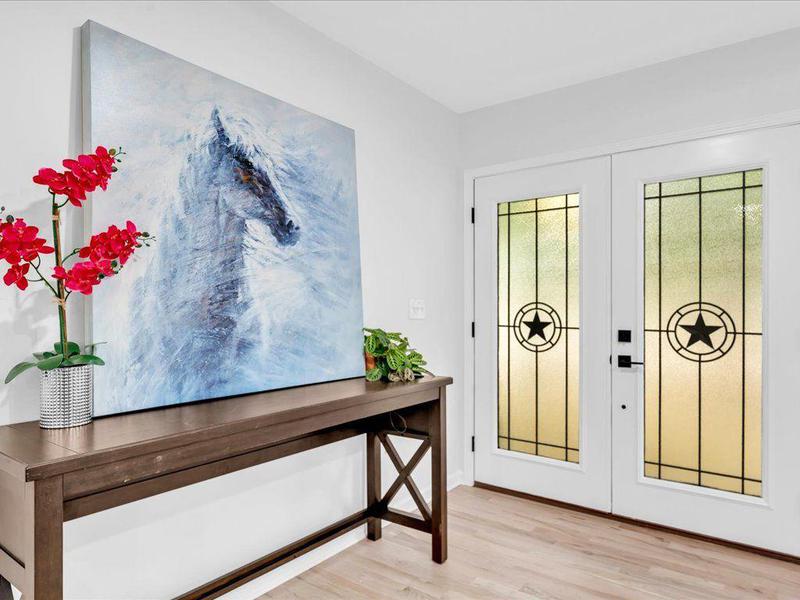 Image for property 5840 CRABAPPLE Drive, Mableton, GA 30126