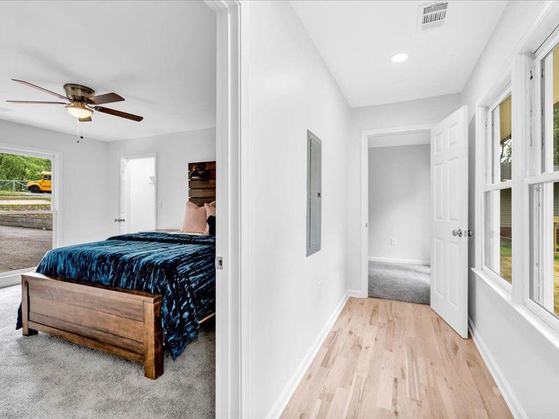 Image for property 5840 CRABAPPLE Drive, Mableton, GA 30126