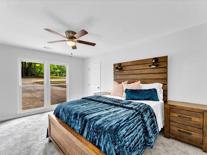 Image for property 5840 CRABAPPLE Drive, Mableton, GA 30126