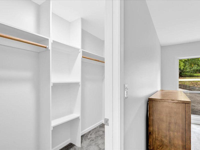 Image for property 5840 CRABAPPLE Drive, Mableton, GA 30126