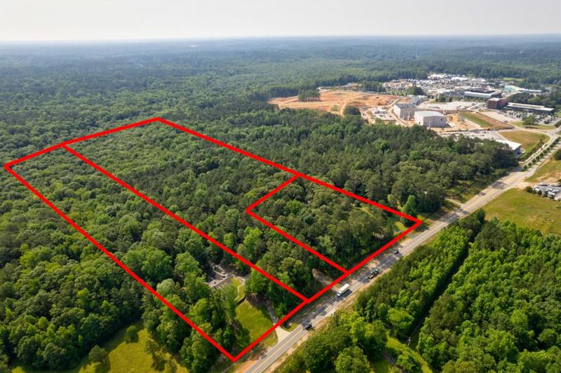 Image for property 551 Veterans Parkway, Fayetteville, GA 30214