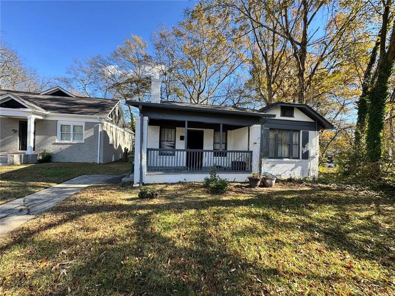 Image for property 880 CASCADE Road, Atlanta, GA 30311