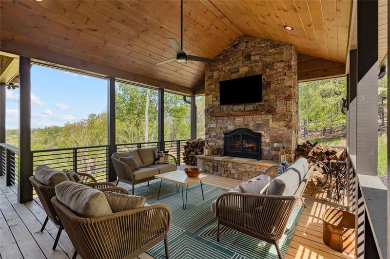 Image for property 95 Upper Ridge Trail, Morganton, GA 30560