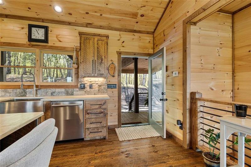 Image for property 95 Upper Ridge Trail, Morganton, GA 30560