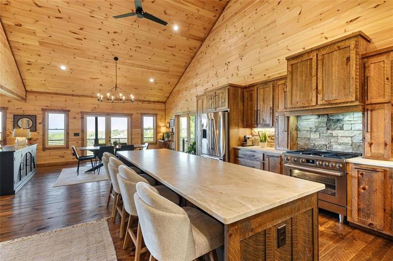 Image for property 95 Upper Ridge Trail, Morganton, GA 30560