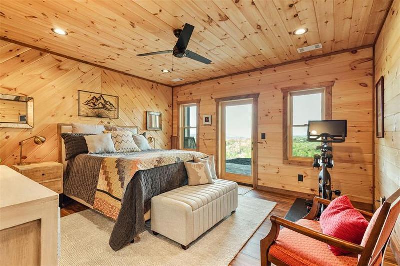 Image for property 95 Upper Ridge Trail, Morganton, GA 30560