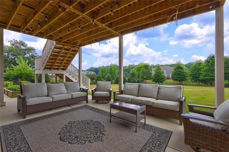 Image for property 1383 Horseshoe Bend Lane, Bogart, GA 30622
