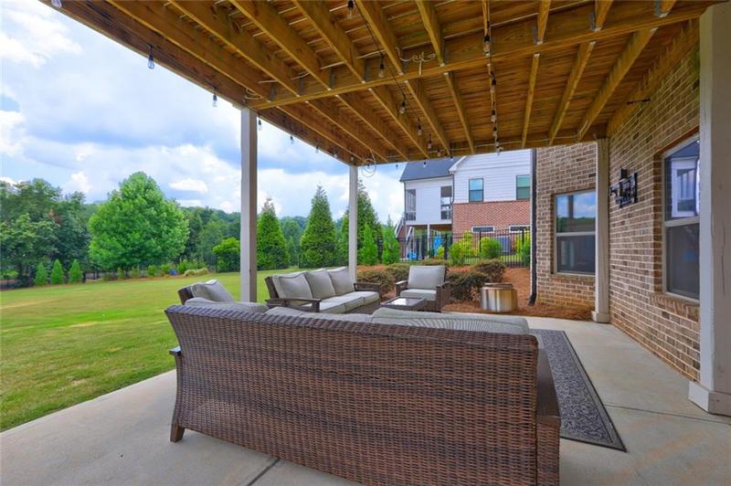 Image for property 1383 Horseshoe Bend Lane, Bogart, GA 30622