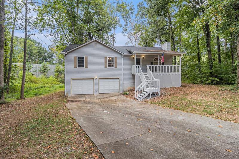 Image for property 606 Waterway Trail, Powder Springs, GA 30127