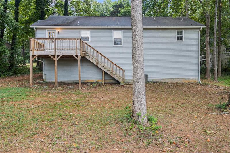 Image for property 606 Waterway Trail, Powder Springs, GA 30127