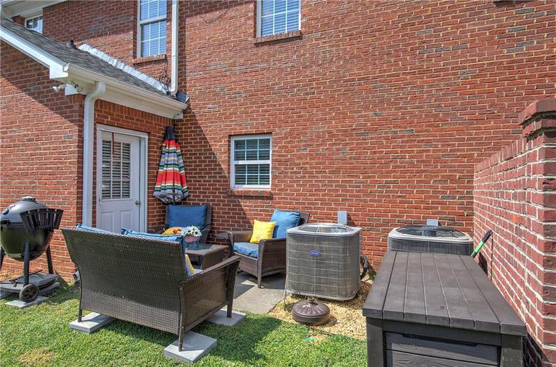 Image for property 414 Manor Way, Cartersville, GA 30120