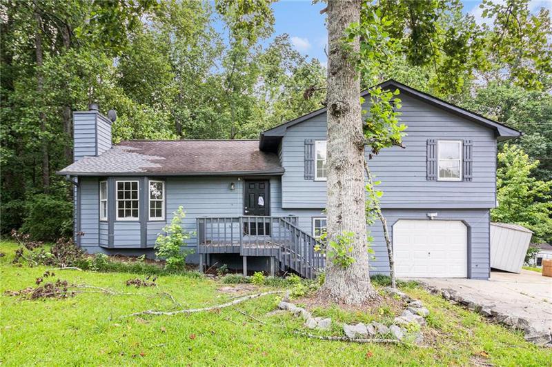 Image for property 142 Tyler Lane, Carrollton, GA 30117