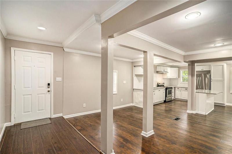 Image for property 208 Moreland Way, Atlanta, GA 30354