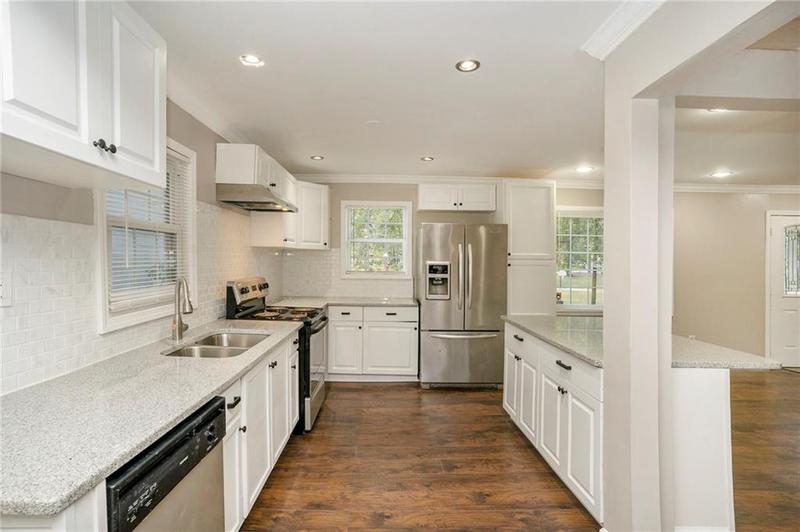 Image for property 208 Moreland Way, Atlanta, GA 30354