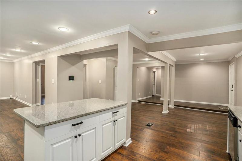 Image for property 208 Moreland Way, Atlanta, GA 30354