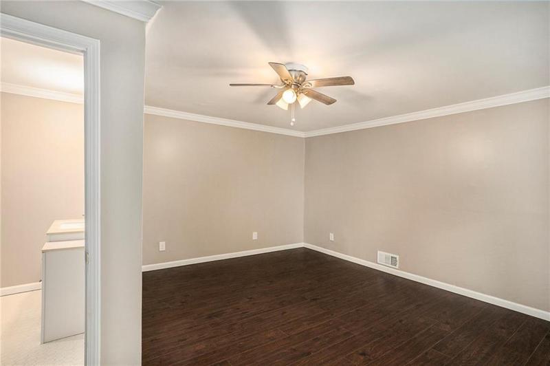 Image for property 208 Moreland Way, Atlanta, GA 30354
