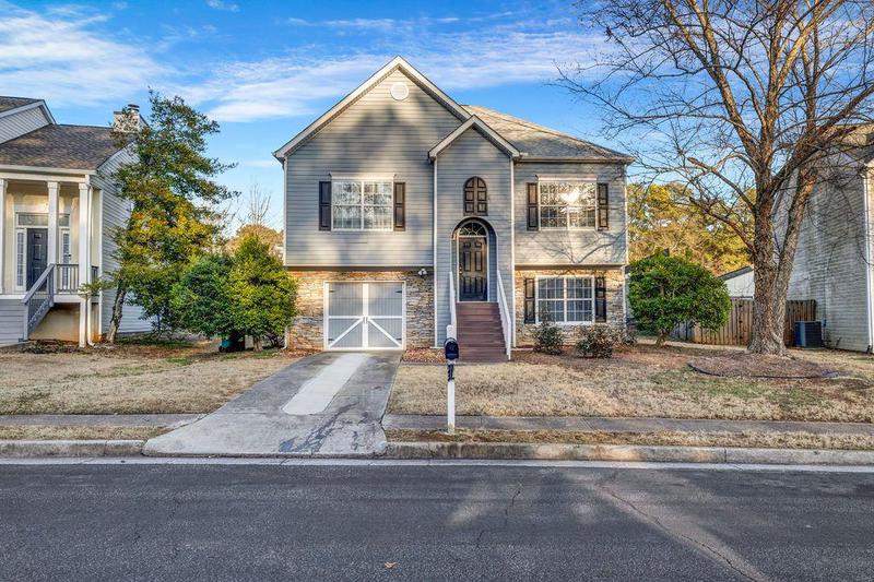 Image for property 5806 Highgrove Drive, Atlanta, GA 30349
