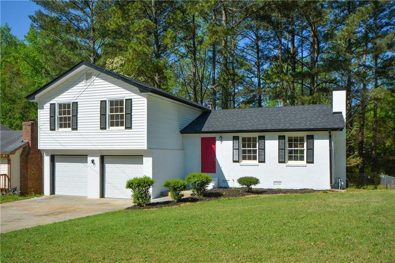 Image for property 2157 TIFFANY Lane, Lithonia, GA 30058