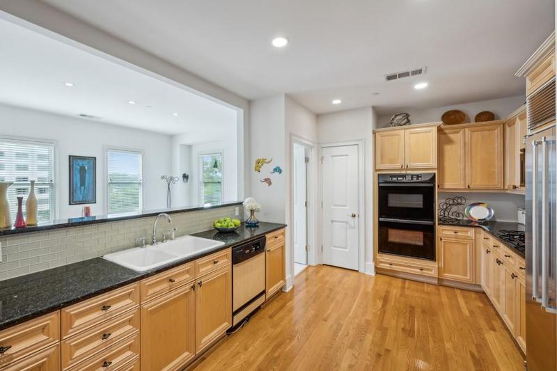 Image for property 2500 Peachtree Road 405S, Atlanta, GA 30305