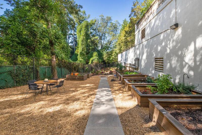 Image for property 2500 Peachtree Road 405S, Atlanta, GA 30305