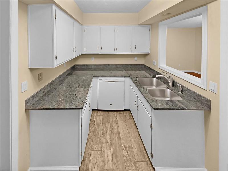 Image for property 309 Quail Run, Roswell, GA 30076