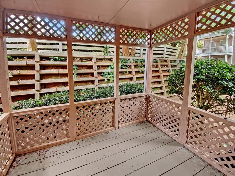 Image for property 309 Quail Run, Roswell, GA 30076