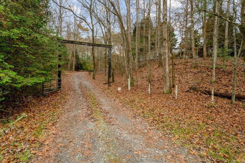 Image for property 150 Curtis Switch Road, Blue Ridge, GA 30513