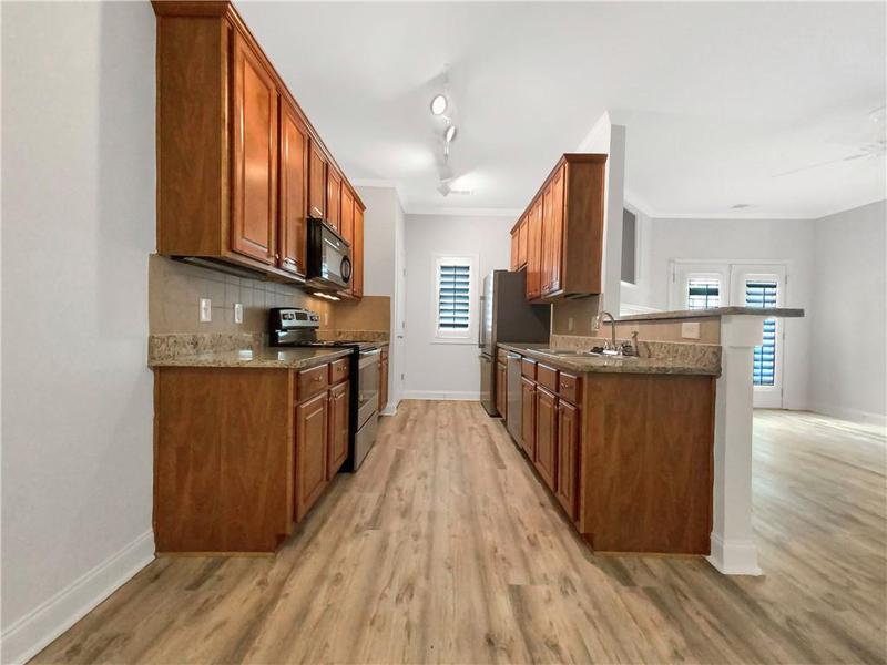 Image for property 21 Oaks Circle, Cartersville, GA 30121
