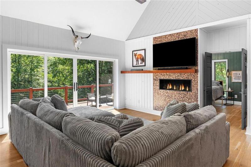Image for property 452 Blacks Mill Road, Dawsonville, GA 30534