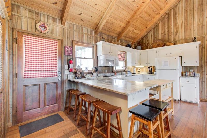 Image for property 56 Fairview Avenue, Blairsville, GA 30512