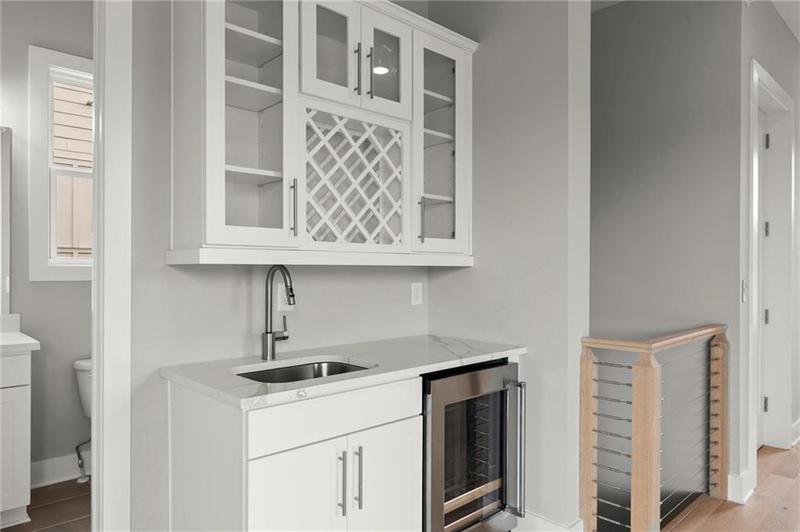 Image for property 1420 Coretta Bend, Atlanta, GA 30318