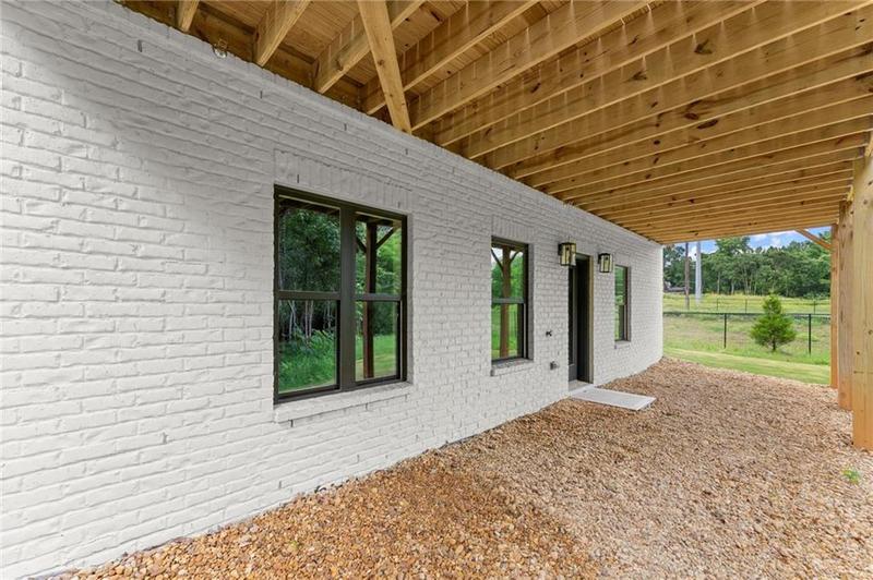 Image for property 1420 Coretta Bend, Atlanta, GA 30318