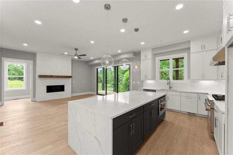 Image for property 1420 Coretta Bend, Atlanta, GA 30318