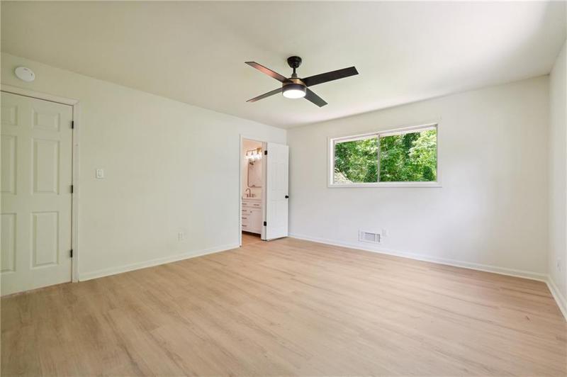 Image for property 8915 Creekwood Court, Riverdale, GA 30274