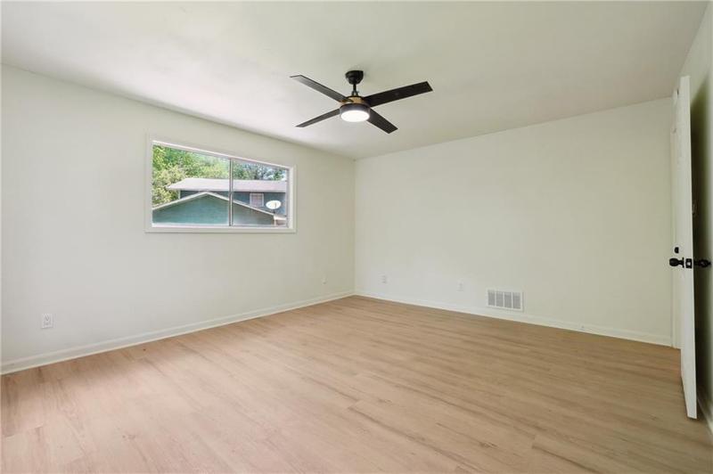 Image for property 8915 Creekwood Court, Riverdale, GA 30274