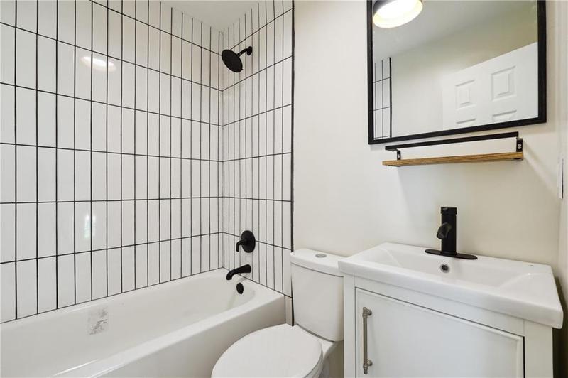Image for property 8915 Creekwood Court, Riverdale, GA 30274