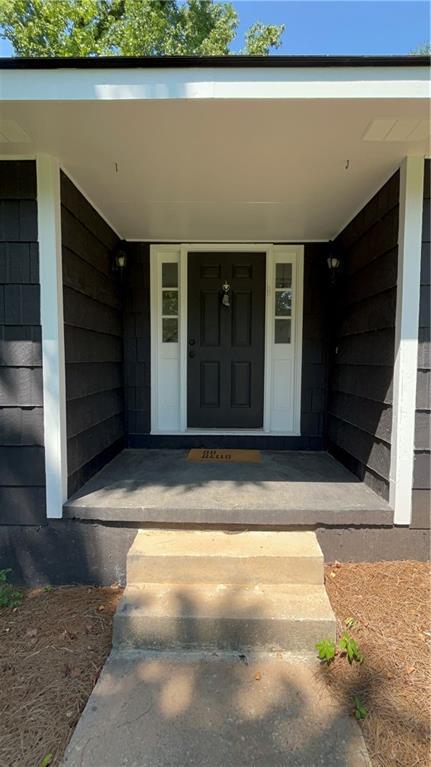 Image for property 8915 Creekwood Court, Riverdale, GA 30274