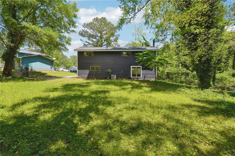 Image for property 8915 Creekwood Court, Riverdale, GA 30274