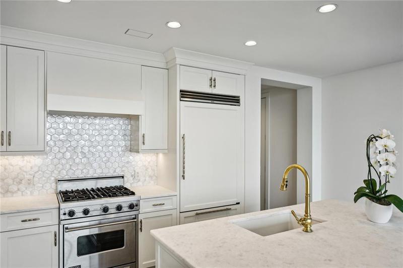 Image for property 3630 Peachtree Road 3106, Atlanta, GA 30326