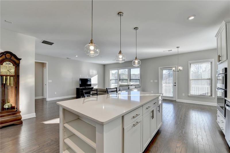 Image for property 5732 Cypress Bluff Lane, Hoschton, GA 30548